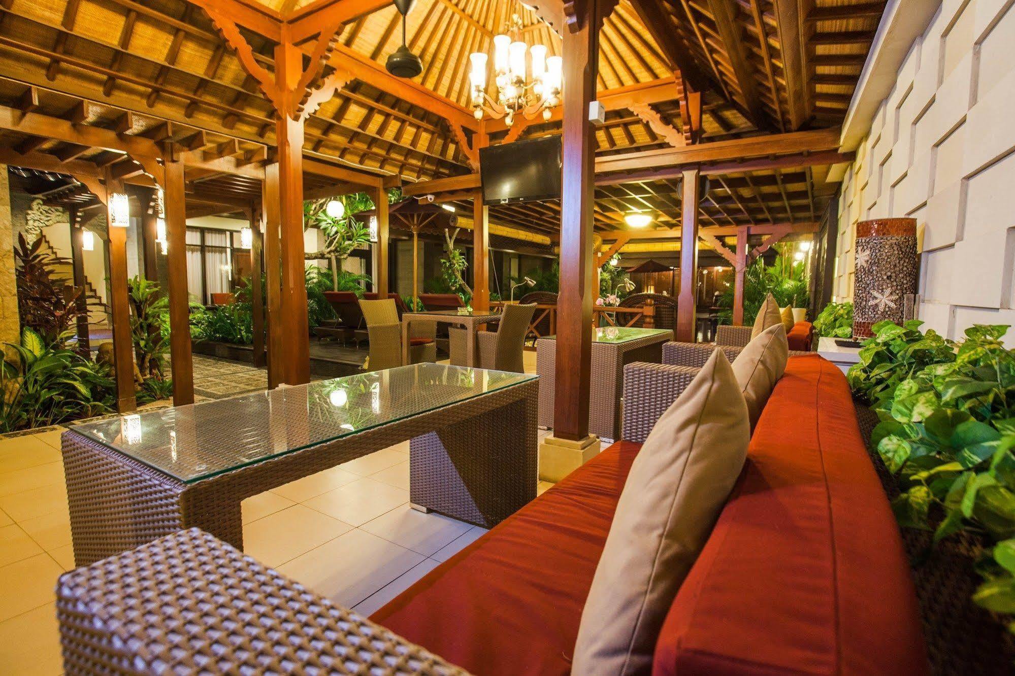 Ari Putri Hotel Sanur  Exterior photo